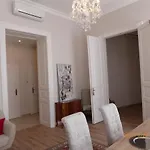 Buda Castle -Shiny 3 Bedrooms