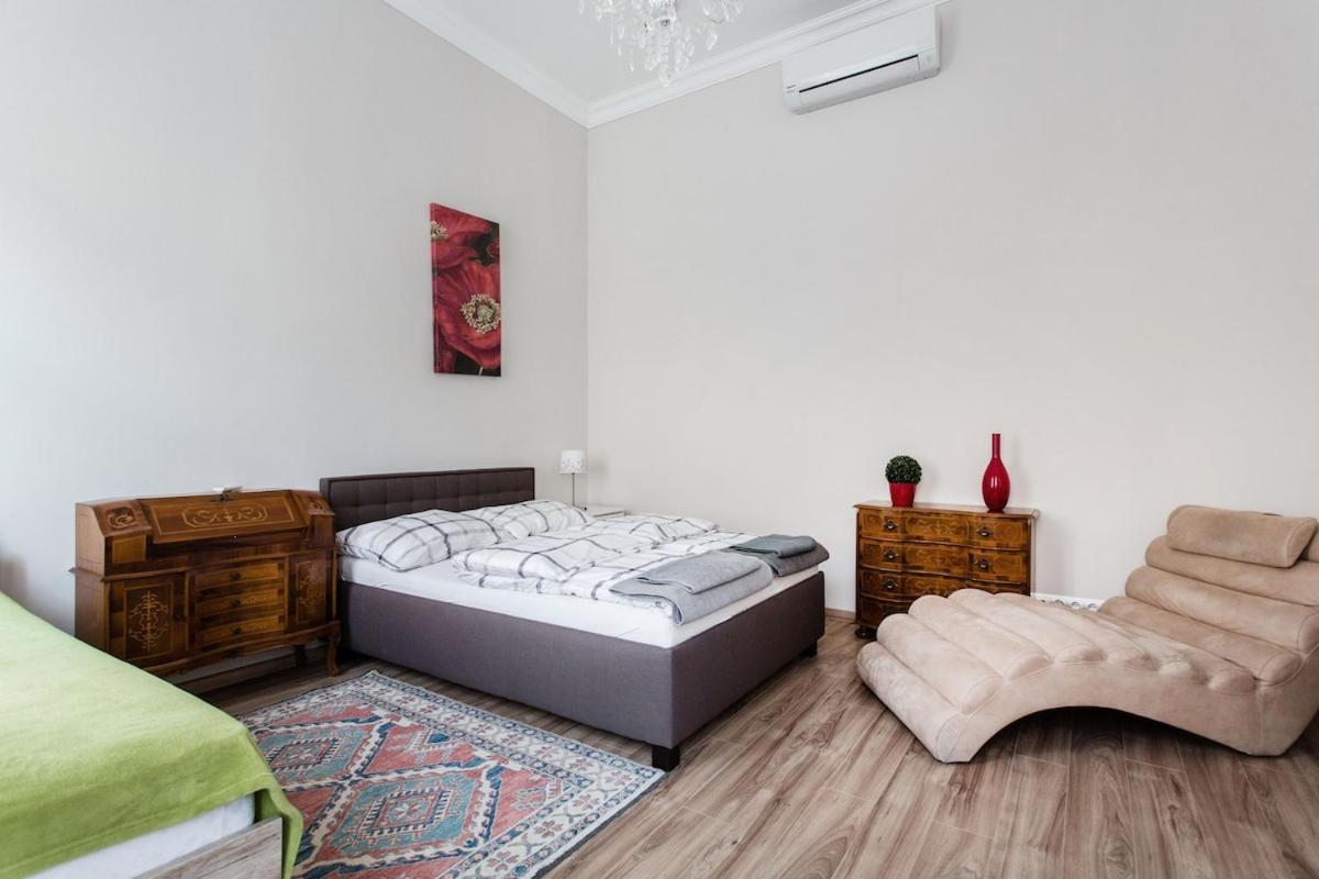 Buda Castle -shiny 3 Bedrooms Budapest