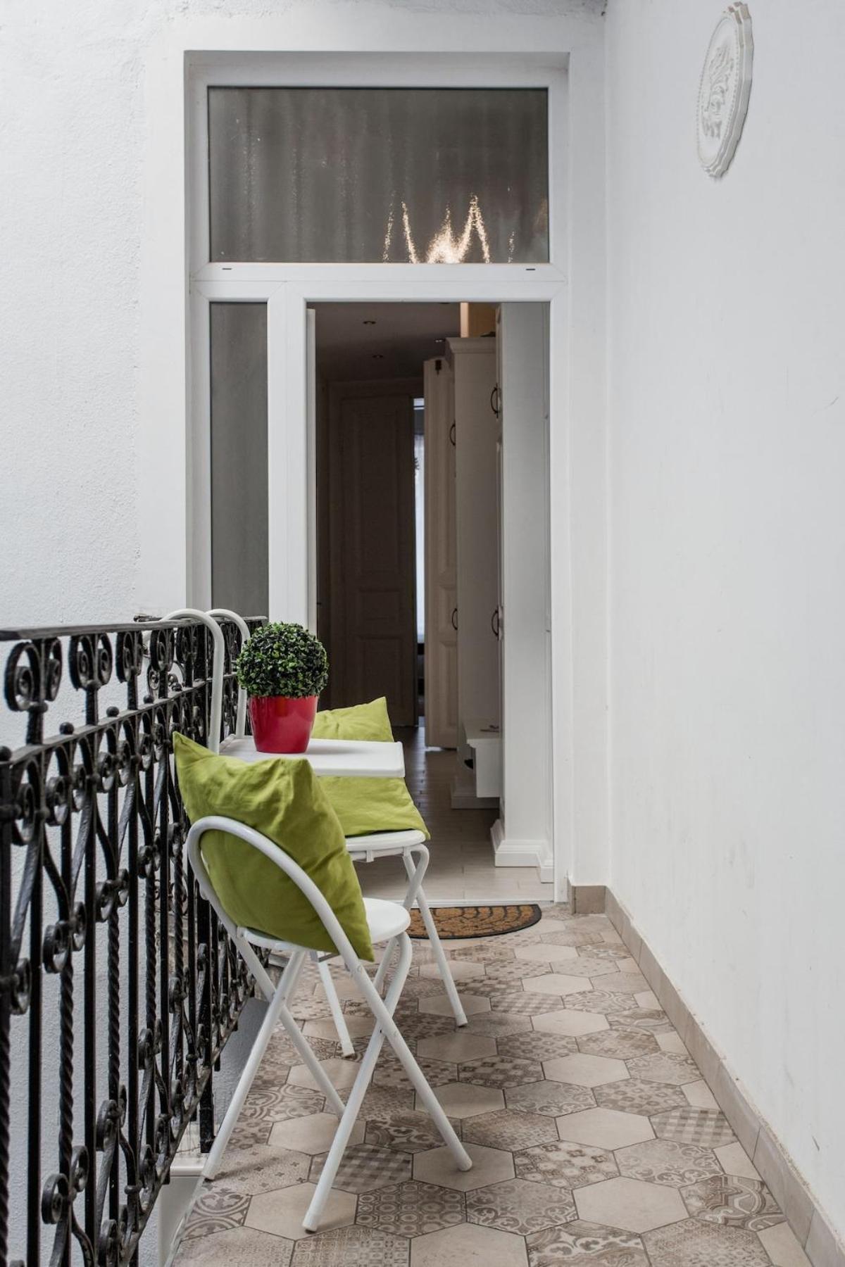 Buda Castle -shiny 3 Bedrooms Apartment *